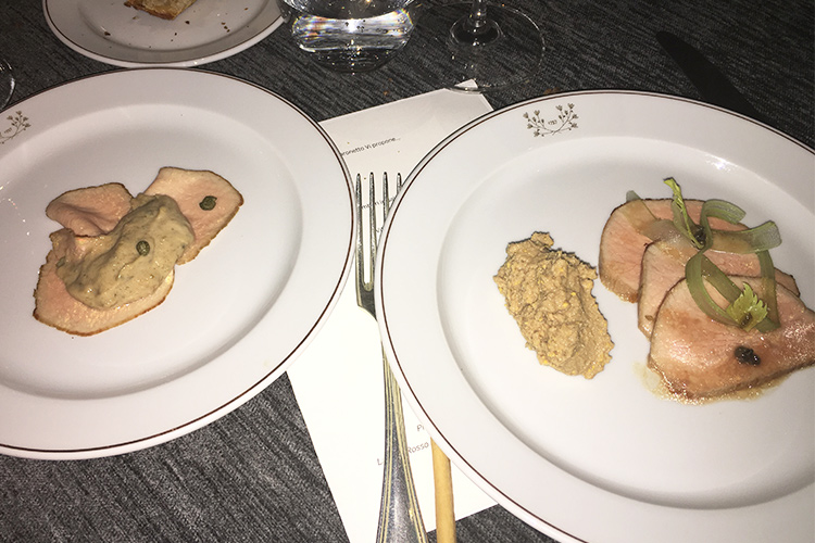 (Allo storico Del Cambio di Torino un menu speciale per i 260 anni)