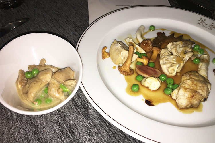 (Allo storico Del Cambio di Torino un menu speciale per i 260 anni)