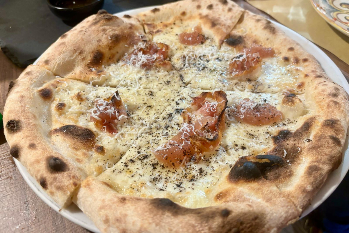 Un indirizzo per magiare una pizza gourmet a Bologna? Il Portico di San Donato