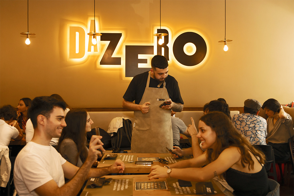 DaZero Milano Le pizze di Vincenzo Onnembo conquistano i palati di DaZero a Milano