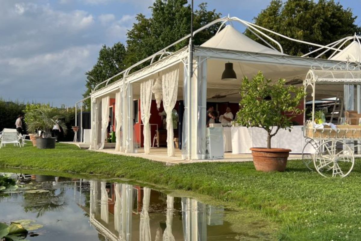 La cena con le stelle: buongustai a tavola nel Parco del Montello