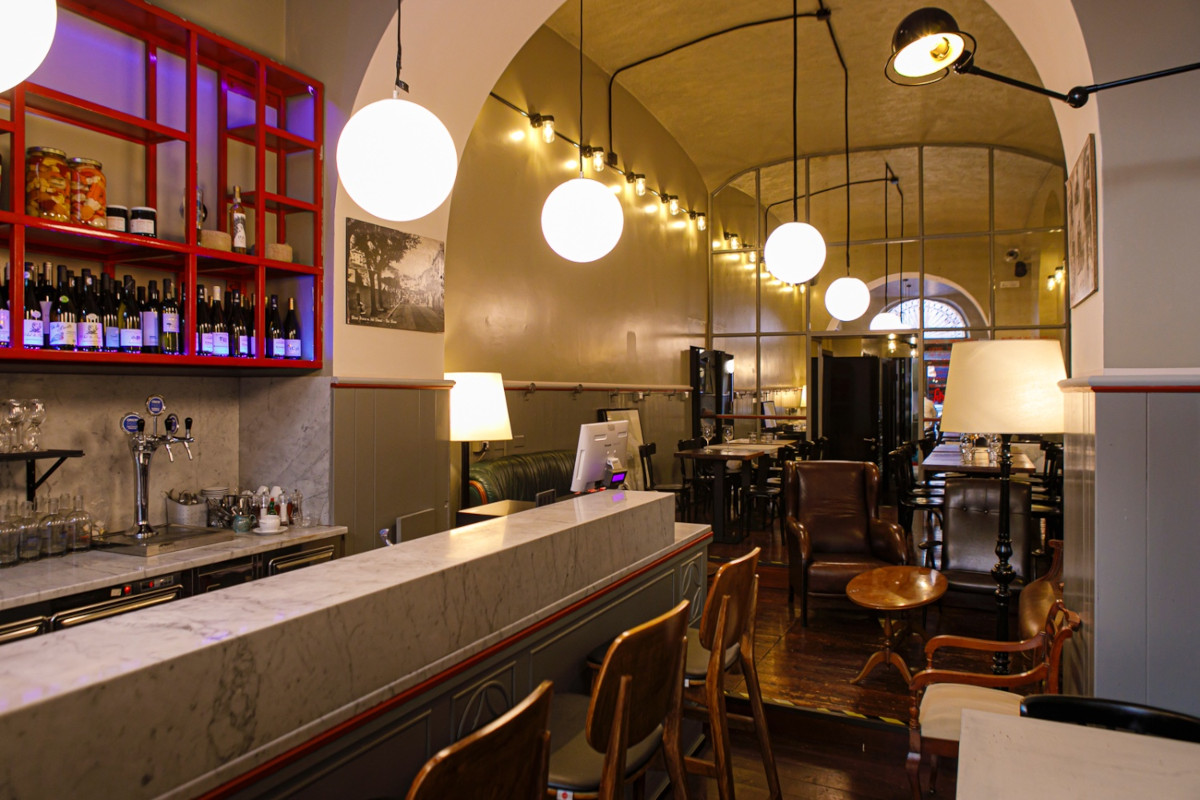 Apre un nuovo Supplizio: dove il cibo di strada si gusta al tavolo