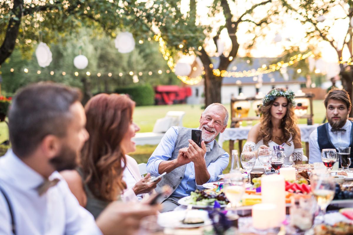 Matrimoni 2024: pronti per il [£$midnight fast food$£]? È la tendenza del futuro