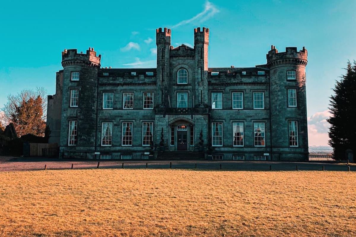 Airth Castle - Airth, Scozia Non credi ai fantasmi? Prima di dirlo, dormi in uno di questi hotel!