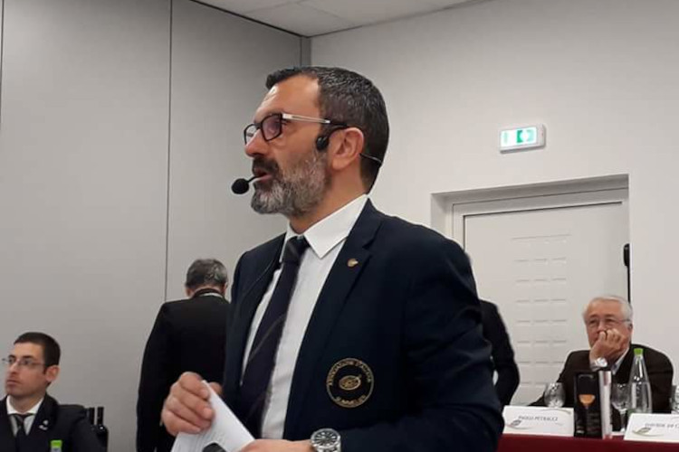 Stefano Isidori La missione di Ais Marche: “Sommelier sempre più preparati”