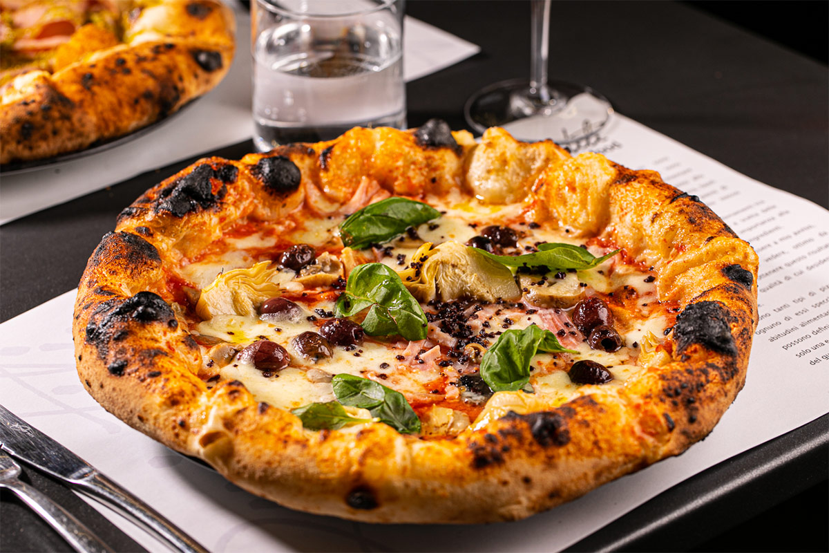 Tradizione e ricerca nelle pizze de I Quintili - Foto Alberto Blasetti La pizza sartoriale di Marco Quintili Farina in esclusiva e tanta ricerca