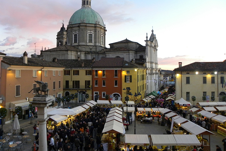 Alla 59&ordf; Fiera di Lonato del Garda prodotti tipici da oltre 200 espositori