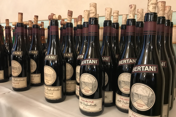 (Amarone Classico Bertani, 50 vendemmie e il ritorno dell'annata storica 1967)
