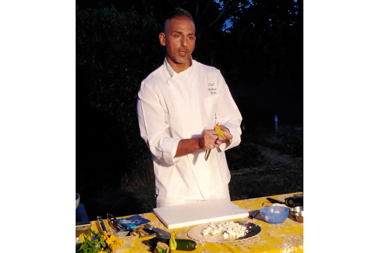 La lavorazione dei fiori di zucca - Dolce o salato, ma gluten free Ecco gli Gnocchi di mia nonna