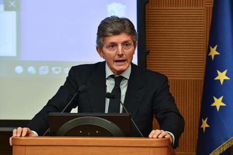 Andrea Martella - Martella (Editoria): Fake news? Studiamo sanzioni pi&ugrave; efficaci