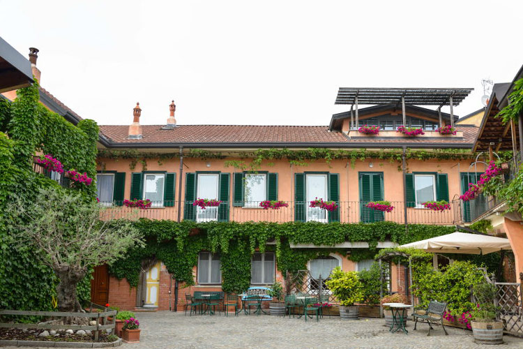 Anzivino, agriturismo con cucina tipica e vini Gattinara