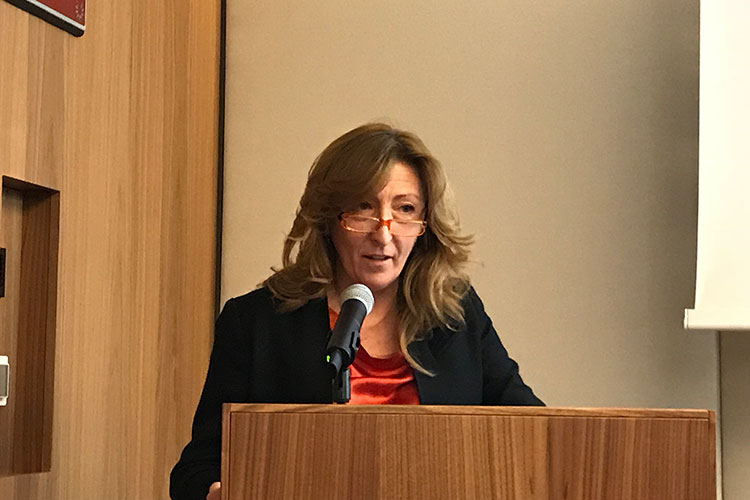 Beatrice Zanolini (Attrezzature professionali Dall'etichetta energetica alla connettivit&agrave;)