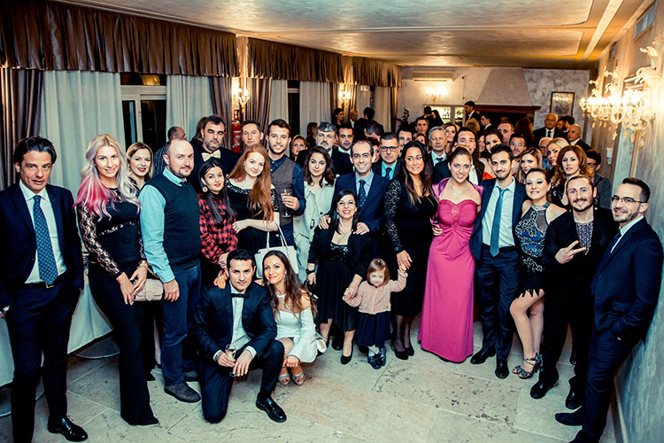 (Bollicine in Villa cresce 52 espositori e oltre mille visitatori)