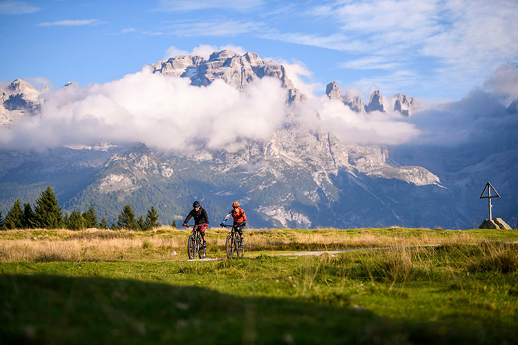 Non mancano idee per chi avrà voglia di sport - Pronti. Dolomiti.Via A Campiglio una vacanza smart