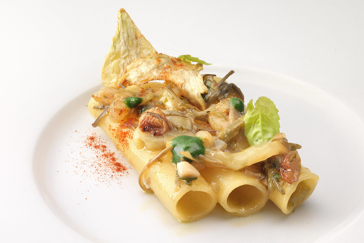 Candele spezzate con trippa di baccal&agrave; e carciofi arrostiti Candele spezzate con trippa di baccal&agrave; e carciofi arrostiti