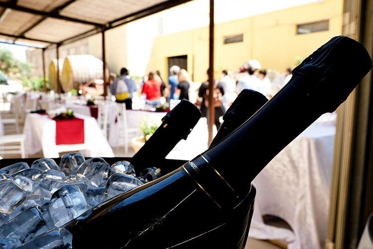 Cantine aperte, da Ramaddini musica dal vivo e tour fra le botti