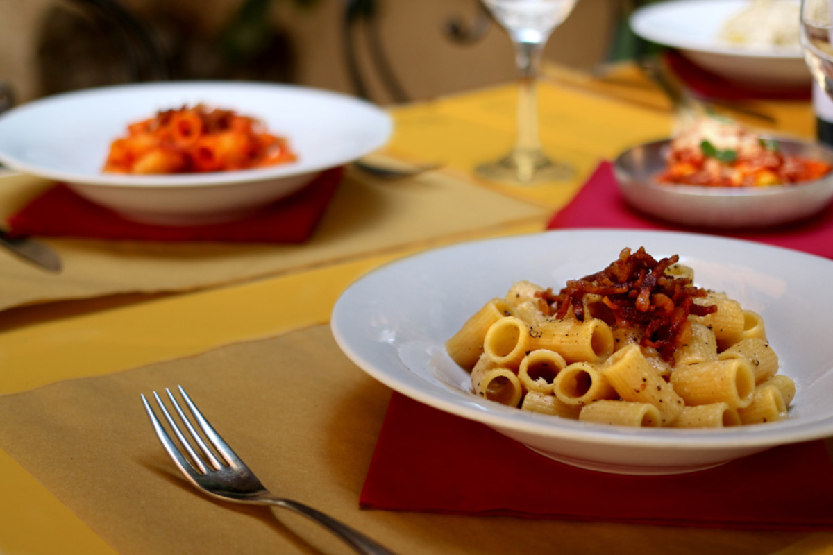 Carbonara, come la cucinano gli chef romani: classica, shakerata, in pizza o hamburger