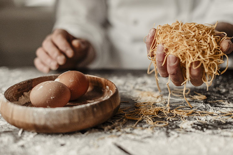 Prodotti e vini tipici del territorio - Lusso e sostenibilità in Piemonte Casa di Langa debutta in primavera