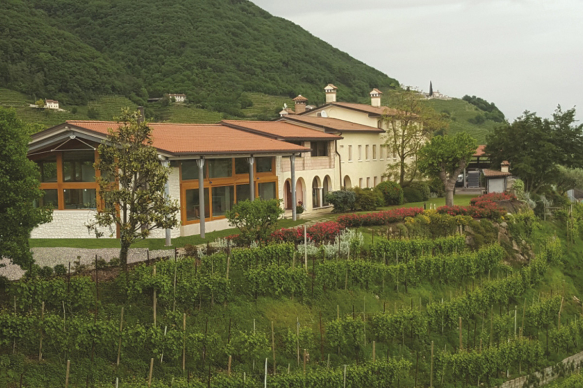 La sede di Col Vetoraz Spumanti a Santo Stefano di Valdobbiadene (Tv) Col Vetoraz, a Vinitaly va in scena l’identità di un territorio