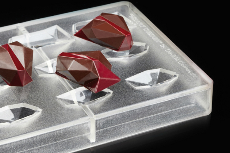 Comaschi e Bachour insieme a Pavoni Pronte due nuove linee di stampi