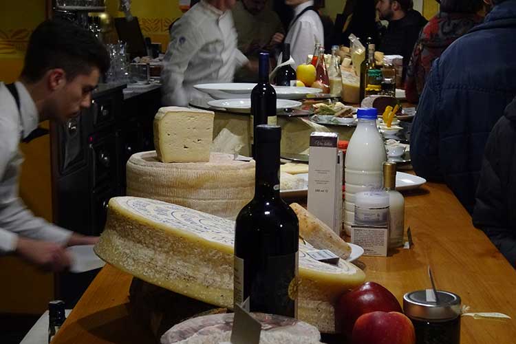 (Un Convivium per fare sistema Largo alle eccellenze della Val Brembana)