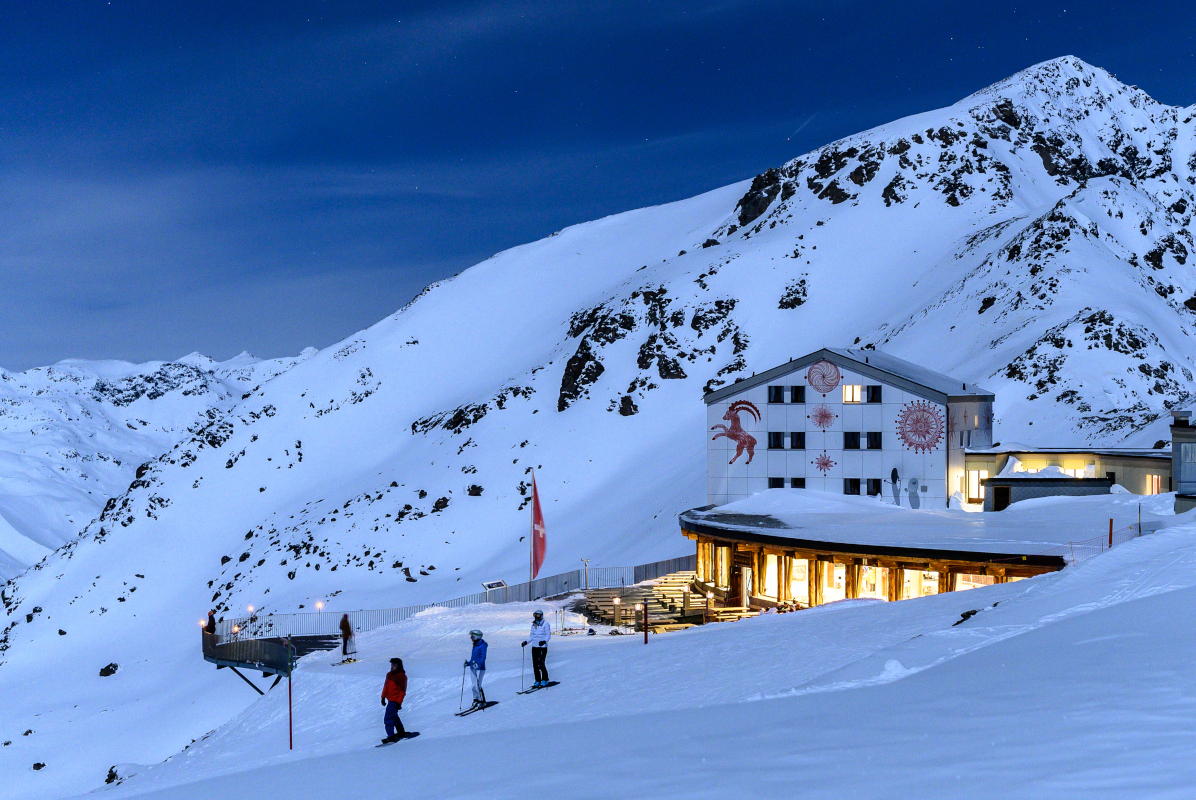 Tempo di saldi anche sulla neve: ecco dove sciare risparmiando Tempo di saldi anche sulla neve: ecco dove sciare risparmiando
