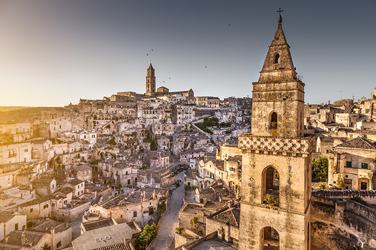 Nel 1993 l’Unesco ha inserito Matera nella lista dei Patrimoni dell’Umanità - Da Polignano a Matera, un viaggio nel bianco Sud