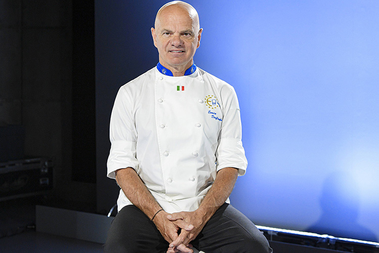 Allo chef Enrico Derflingher il premio Vincenzo Caramia