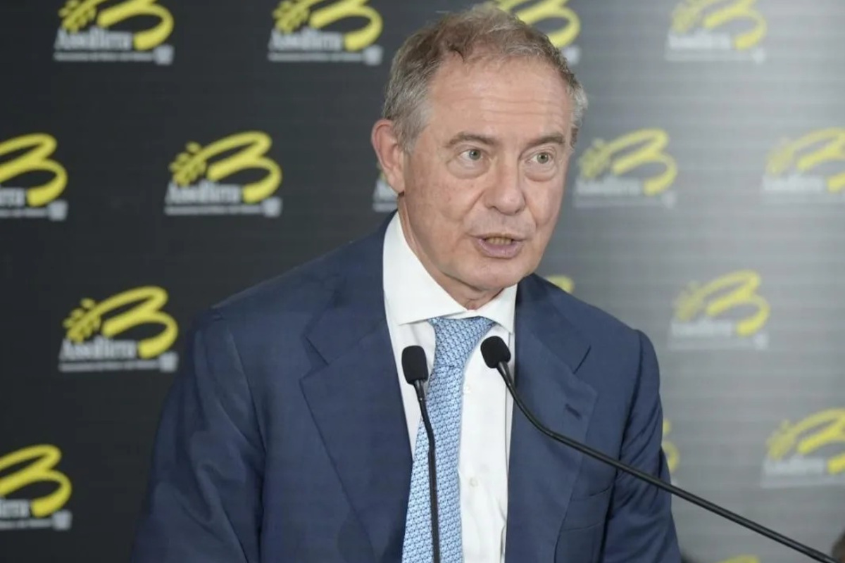 Recensioni false, pronta la svolta: sarà obbligatorio identificarsi