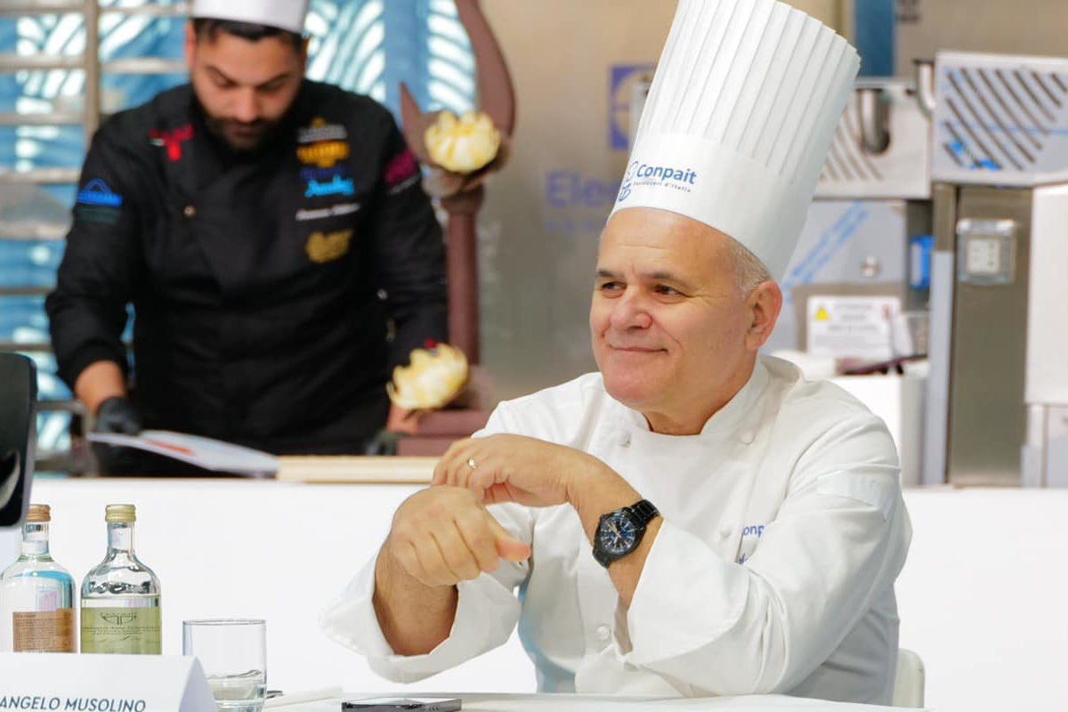 Campionato del bergamotto, l'attacco a Massari: «Esclusi i pasticceri reggini»