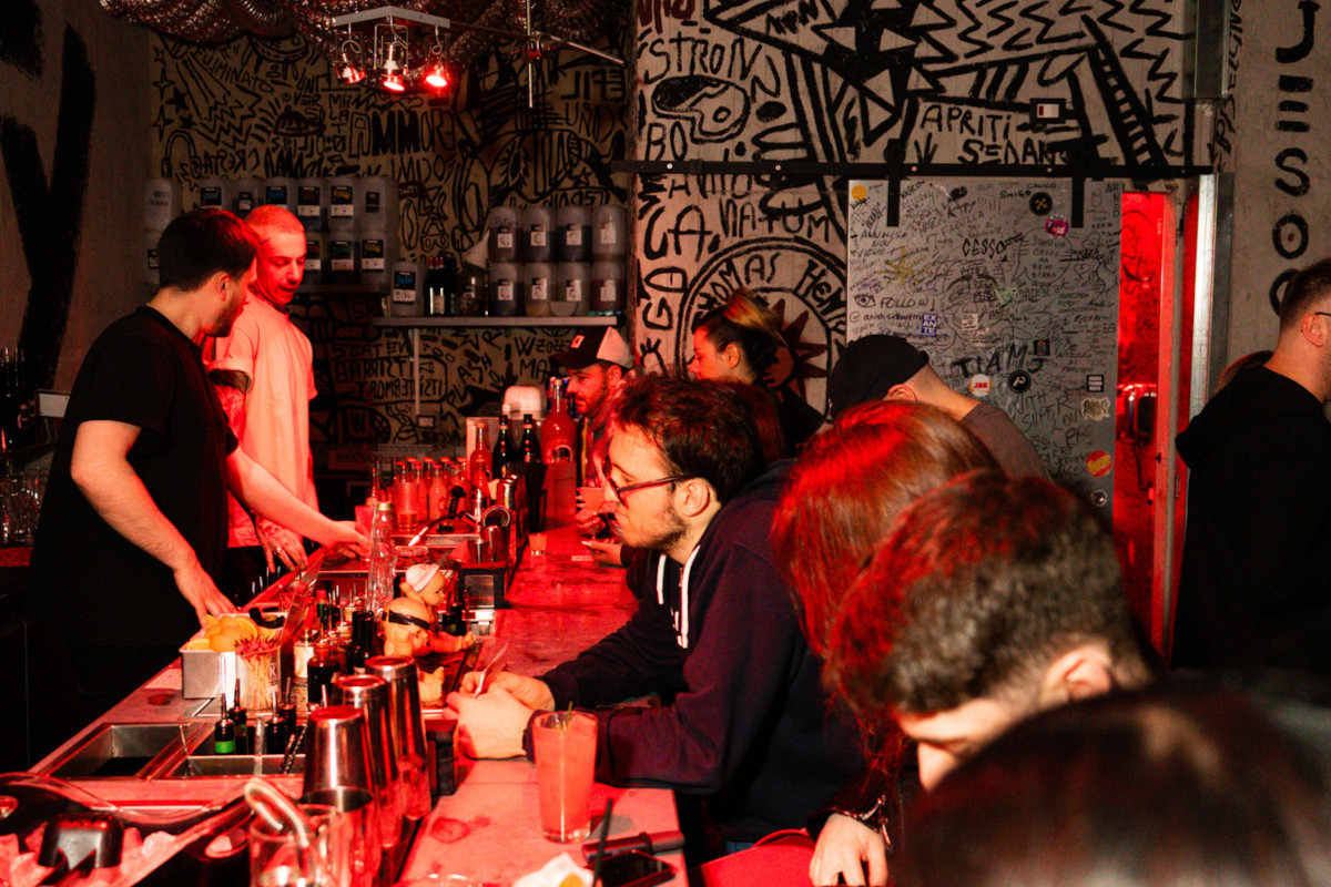 Il bartender Mario Farulla dice addio al Dirty: per lui inizia una nuova avventura