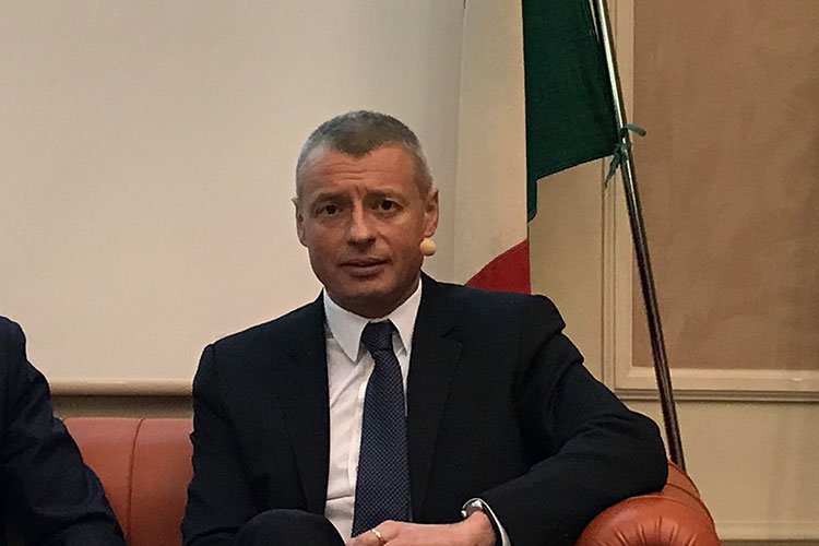 S&oslash;ren Hagh (Famiglie e birra Spina dorsale dei consumi fuori casa)