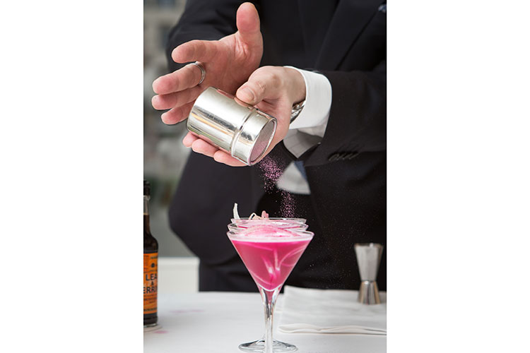 (Federico Pempori, barman per passione &laquo;Ci vuole conoscenza, ma anche umanit&agrave;&raquo;)