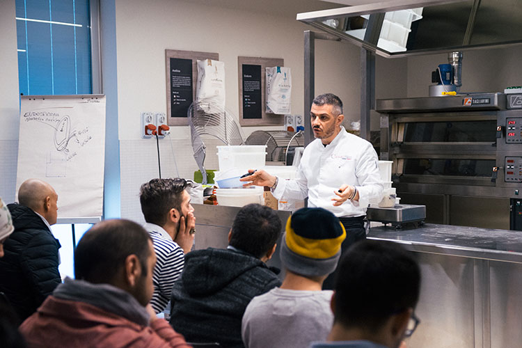 Cristian Zaghini (Formazione con Molino Grassi In primo piano l'impasto diretto)