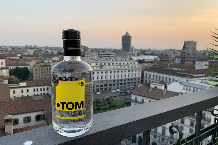 Gin Tom Touch Of Milano Tom, premium dry gin di Milano