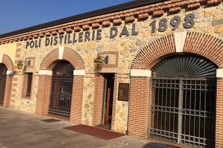 Giri di Vite Nelle distillerie storiche Poli e Da Ponte
