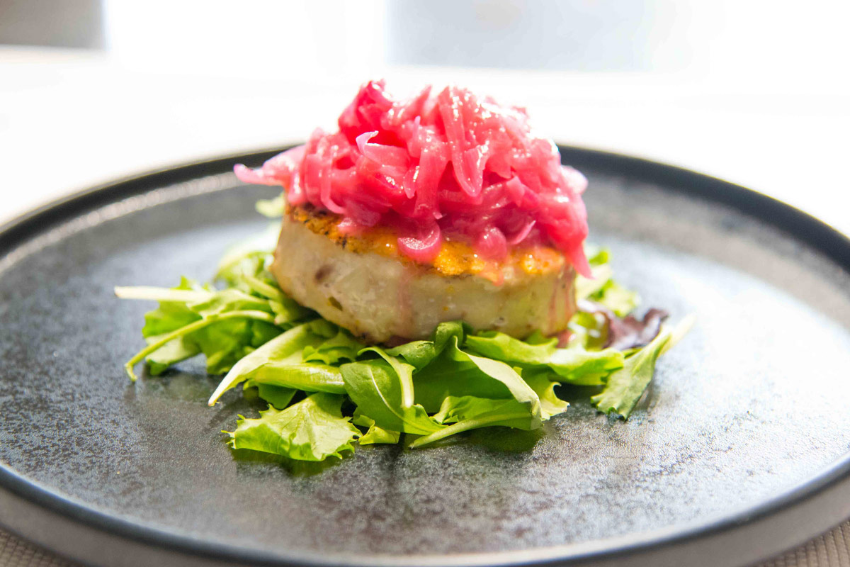 Hamburger di spada con cipolla rossa di Tropea