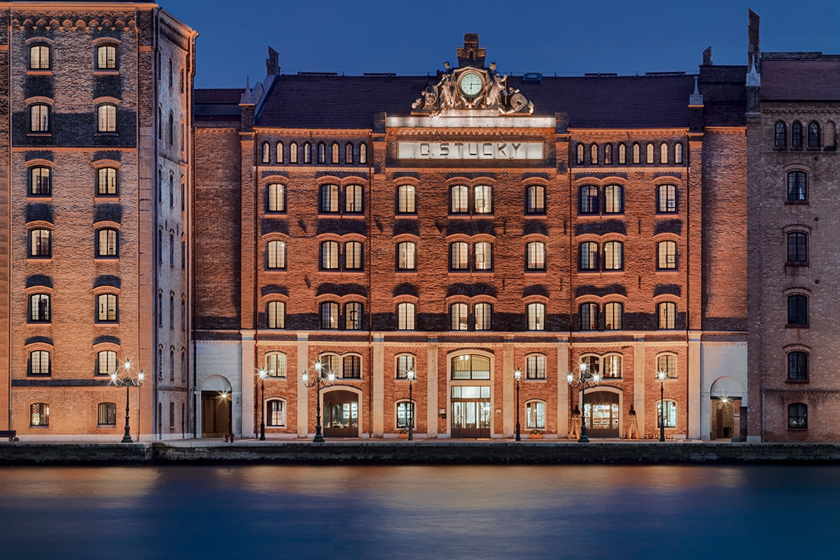 Hilton Venice Molino Stucky Hilton Venice Molino Stucky : l’estate inizia con il Redentore