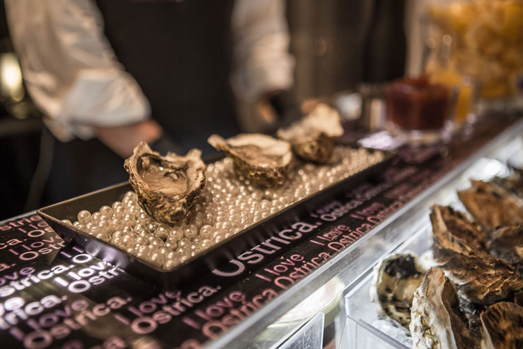 (I Love Ostrica, all&rsquo;Enoteca CastellettiMasterclass sui cru di Marennes-Ol&eacute;ron)