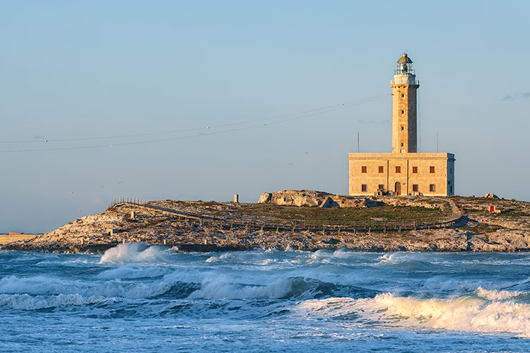 I beni pubblici, quindi i beni comuni, sono al centro di un nuovo modello economico e di fruizione del territorio - Il futuro del turismo in Italia? Lento, sostenibile e diverso