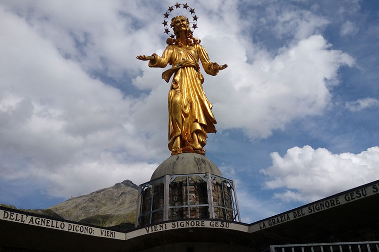 Le bellezze della Valchiavenna trascurate o rovinate dai soliti pirla