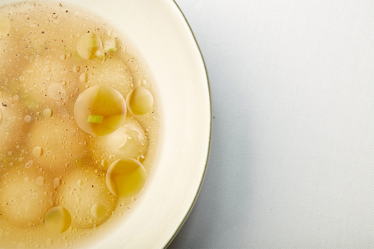 Il riccio e la gallina Il riccio e la gallina Il riccio e la gallina Il riccio e la gallina