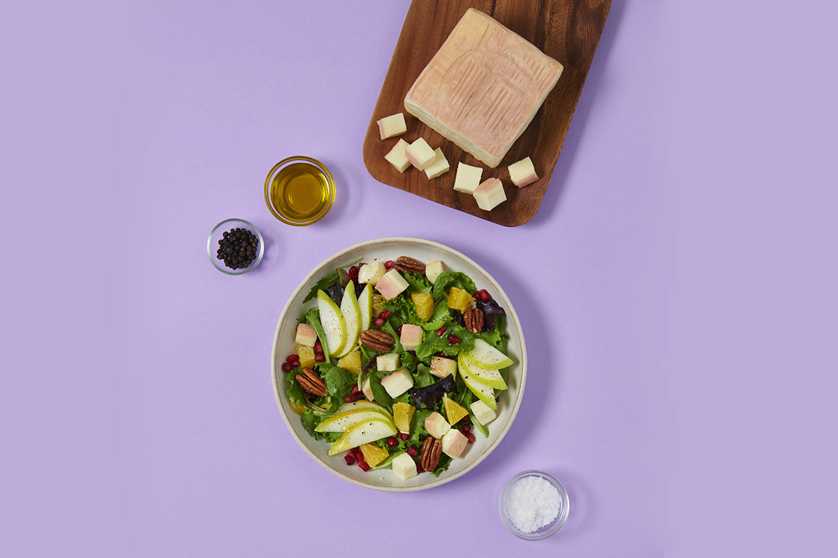 Insalata invernale, arancia, Taleggio DOP e melograno