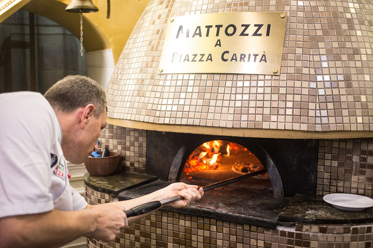 Paolo Surace La pizza secondo tradizione Cos&igrave; la interpreta Paolo Surace