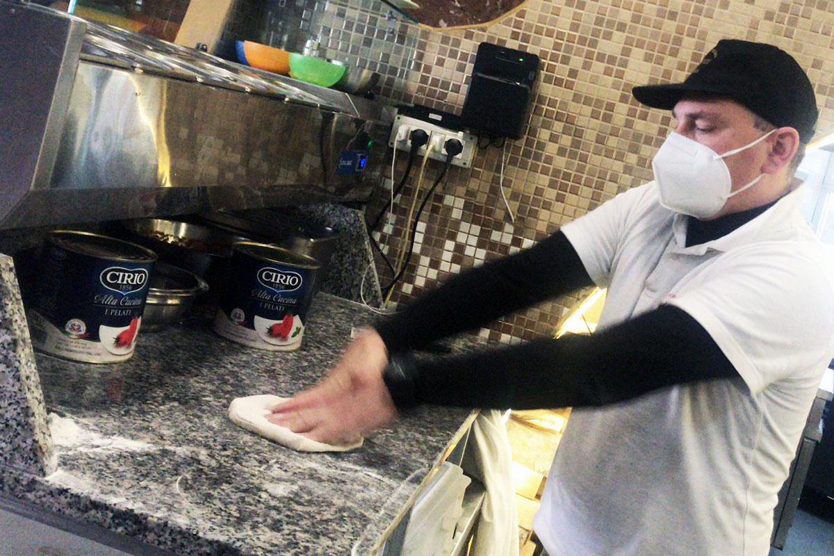 Paolo Surace ha scelto la qualit&agrave; del pomodoro Cirio Alta Cucina La pizza secondo tradizione Cos&igrave; la interpreta Paolo Surace