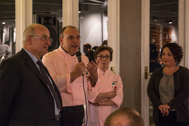 Le Marche sbarcano in Sicilia Elide Pastrani cucina con Maurizio Urso