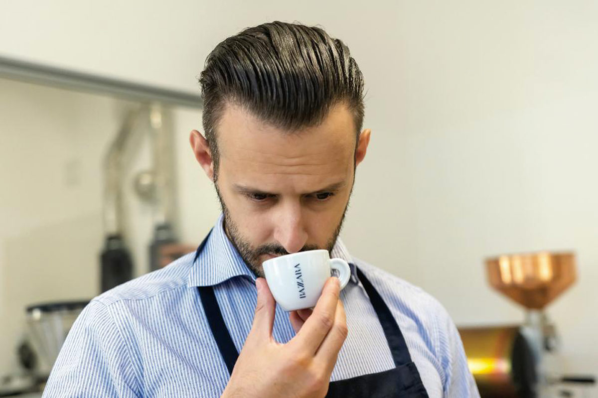 Marco Bazzara è esperto del comparto caffè, quality manager e Bazzara Academy director Per preparare un caffè espresso perfetto la professionalità non può mancare