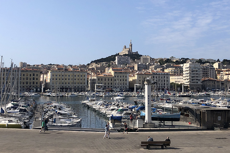 (Marsiglia, crocevia di turisti La città non più solo di passaggio)