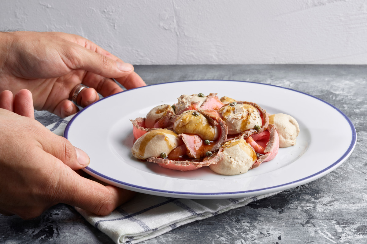 Il vitello tonnato dello chef marco Varoli di Trippa Milano (Foto Trippa Milano) Viaggio enogastronomico in una Milano da scoprire