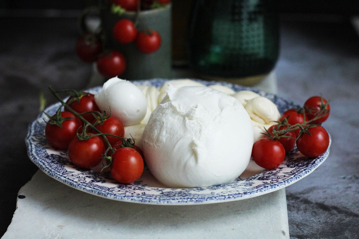 Mozzarella di Bufala Campana 40 anni il Consorzio, 25 la Dop